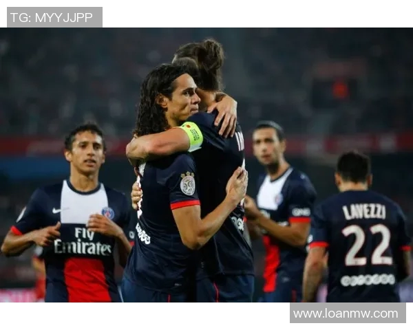 巴尔科拉带领球队逆袭巴黎圣日耳曼展现绝佳实力与团队精神