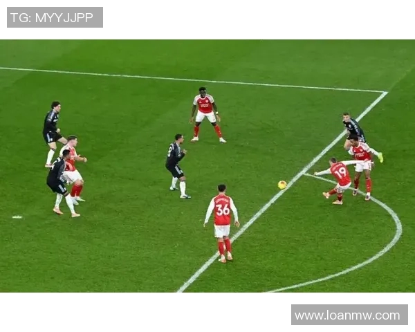 萨卡双响助力阿森纳大胜对手重回争冠轨道